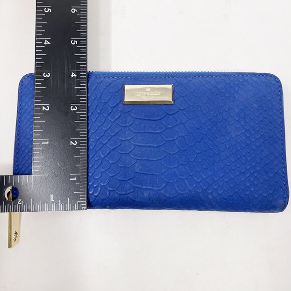 Kate Spade Orbital Blue Elsie Street Snake Embossed Leather Neda Zip Wallet - Picture 14 of 15